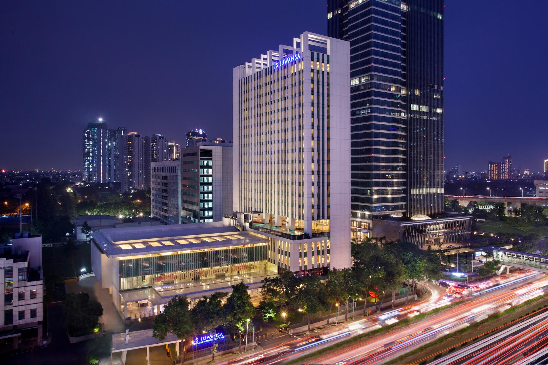 Js Luwansa Hotel & Convention Center Джакарта Екстер'єр фото