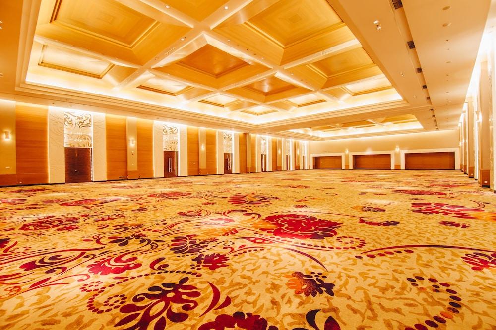 Js Luwansa Hotel & Convention Center Джакарта Екстер'єр фото