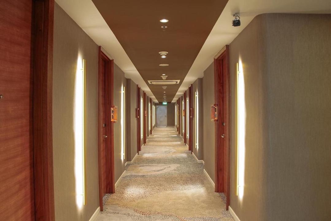 Js Luwansa Hotel & Convention Center Джакарта Екстер'єр фото